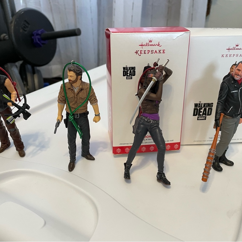 Walking Dead set of 4 ornaments